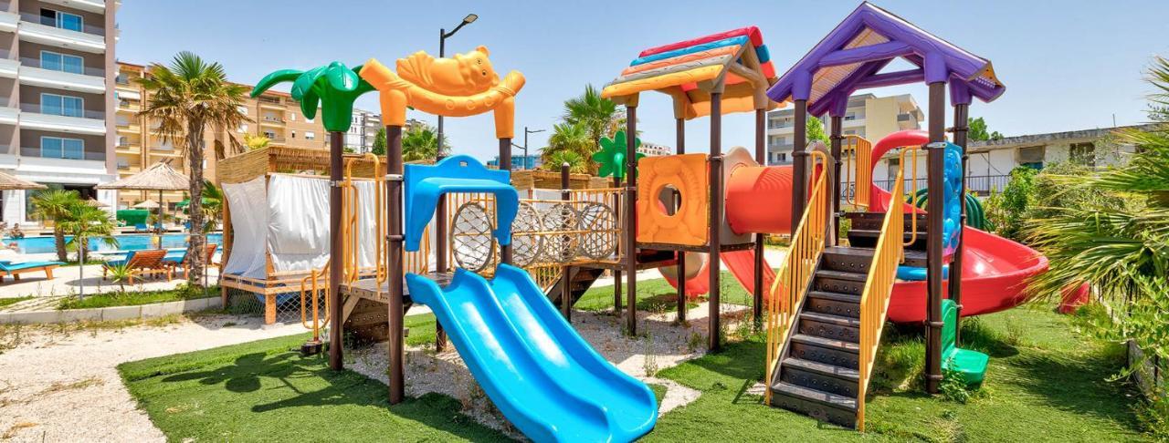 Vlorë Beachfront With Hotel Facilities מראה חיצוני תמונה