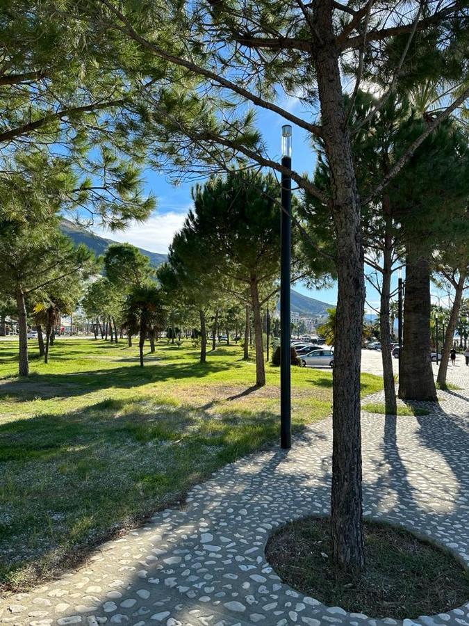 Vlorë Beachfront With Hotel Facilities מראה חיצוני תמונה