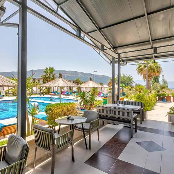 Vlorë Beachfront With Hotel Facilities מראה חיצוני תמונה